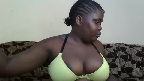 Snapshot of alyabeiby chatting on 12-05-25, 06:33 alyabeiby online show from 12-05-25, 06:33