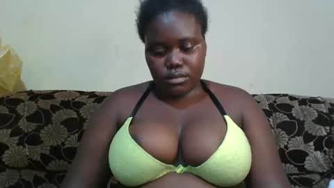 Snapshot of alyabeiby chatting on 12-16-25, 09:14 alyabeiby online show from 12-16-25, 09:14