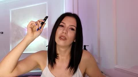 Snapshot of alyarei chatting on 12-02-25, 01:33 alyarei online show from 12-02-25, 01:33