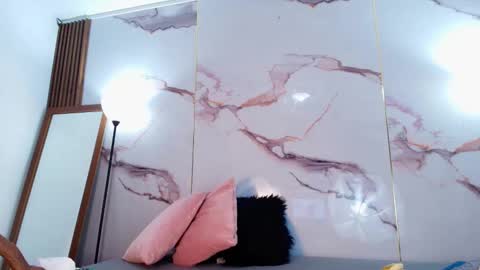 Snapshot of alyathompson chatting on 12-04-25, 04:22 Alya online show from 12-04-25, 04:22