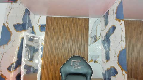 ALYCE  online show from 04-06-26, 11:33