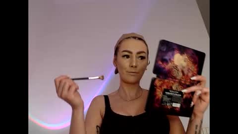 Missy online show from 11-30-25, 07:01