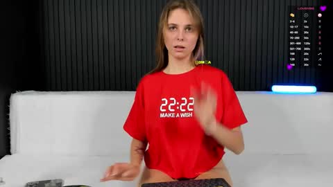 Alena online show from 11-10-25, 01:32