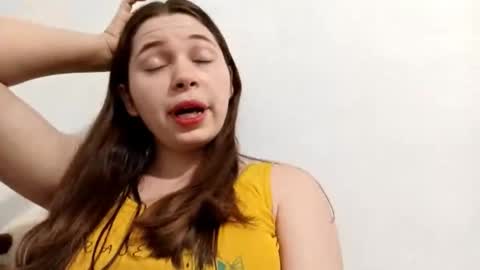 Snapshot of alysaadley chatting on 12-16-25, 11:26 Zara online show from 12-16-25, 11:26