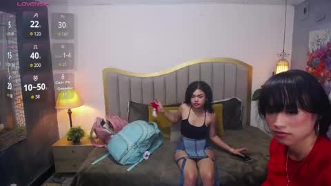 Snapshot of alyson_ethan chatting on 02-21-26, 07:26 ALYSON Y ETHAN online show from 02-21-26, 07:26