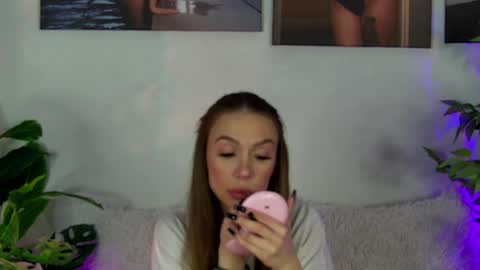 Alyson online show from 04-06-26, 07:15