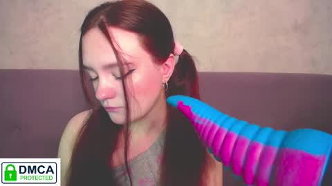 Alyssa online show from 11-20-25, 04:12