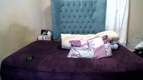 alyssabrownx online show from 06-19-26, 03:27