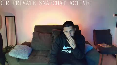 Snapshot of alyssia_wolds_1 chatting on 07-17-26, 02:18 alyssia wolds online show from 07-17-26, 02:18