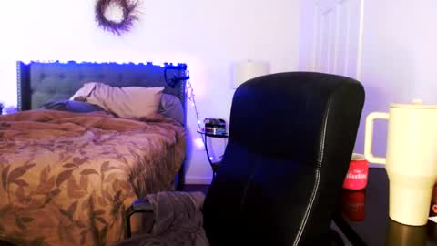 Snapshot of alyssiaamorexo chatting on 06-23-26, 06:06 Alyssiaamorexo online show from 06-23-26, 06:06