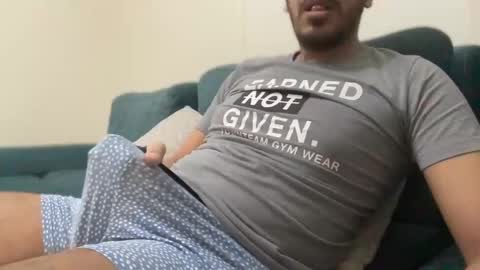 Snapshot of alywa60 chatting on 01-14-25, 02:32 Luka online show from 01-14-25, 02:32