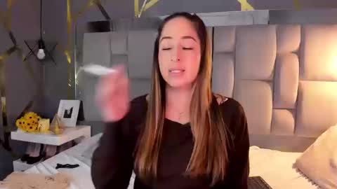 Alyze make feel hot as hell online show from 10-14-25, 11:27