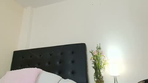 Isabella online show from 03-08-25, 10:56