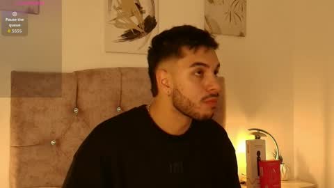 Snapshot of amadeo_wild chatting on 04-24-26, 04:15 Amadeo Wild online show from 04-24-26, 04:15