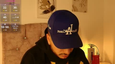Snapshot of amadeo_wild chatting on 04-28-26, 04:28 Amadeo Wild online show from 04-28-26, 04:28