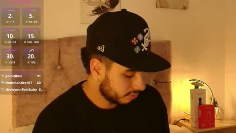 Snapshot of amadeo_wild chatting on 05-14-26, 04:19 Amadeo Wild online show from 05-14-26, 04:19