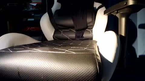 amadeusz online show from 01-18-25, 02:36