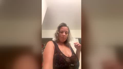 amadomindy online show from 06-12-26, 11:25