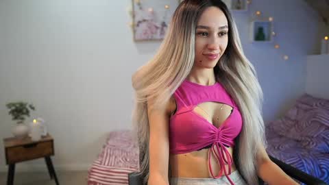 Snapshot of amai__liu chatting on 01-15-25, 07:34 Amai Liu online show from 01-15-25, 07:34