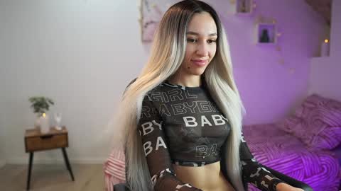 Snapshot of amai__liu chatting on 01-18-25, 10:39 Amai Liu online show from 01-18-25, 10:39