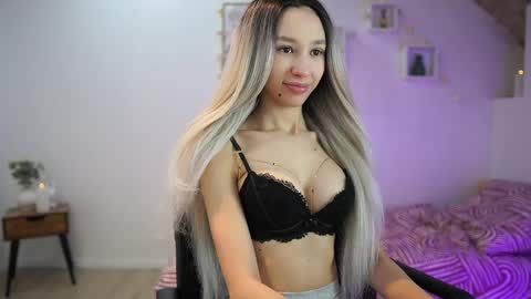 Snapshot of amai__liu chatting on 02-05-25, 10:33 Amai Liu online show from 02-05-25, 10:33