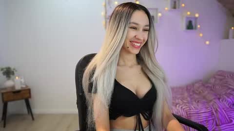 Snapshot of amai__liu chatting on 03-04-25, 07:11 Amai Liu online show from 03-04-25, 07:11