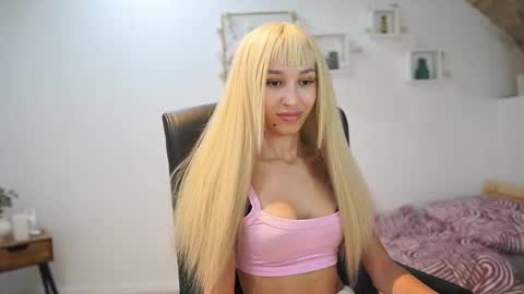 Snapshot of amai__liu chatting on 09-20-25, 05:58 Amai Liu online show from 09-20-25, 05:58