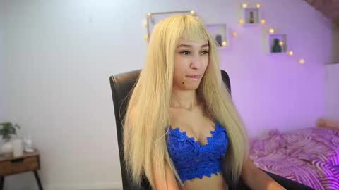 Amai  Liu online show from 10-28-25, 07:05