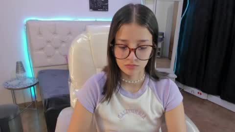 Snapshot of amaia_daniells chatting on 05-09-26, 09:42 B I A N C A online show from 05-09-26, 09:42