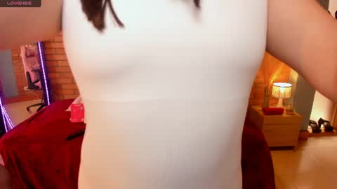 Snapshot of amaia_monet chatting on 06-17-26, 07:04 Hi Im AmaiaHelp me reach 100 likes online show from 06-17-26, 07:04