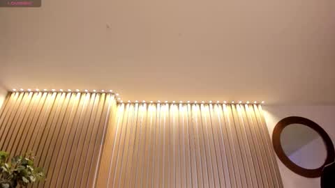 Amaia Haywood online show from 11-14-25, 04:00