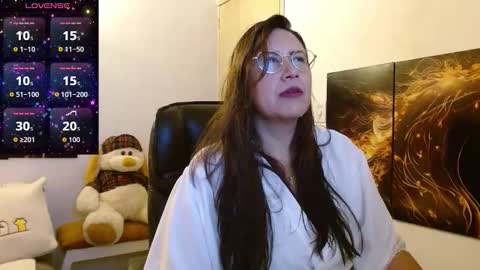 Snapshot of amalia_brunette chatting on 11-26-25, 01:17 AMALIA online show from 11-26-25, 01:17