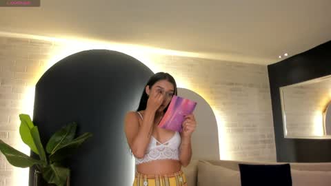 Amalia cruss online show from 04-05-26, 11:24