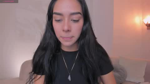 Amalia cruss online show from 04-20-26, 09:27