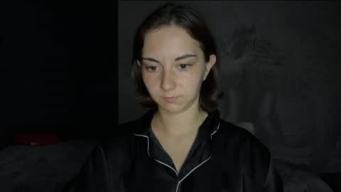amalia_lambert13 online show from 06-25-26, 08:02