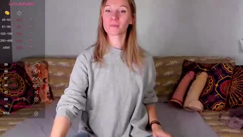 Snapshot of amalia_mio chatting on 10-30-25, 08:16 Amalia online show from 10-30-25, 08:16