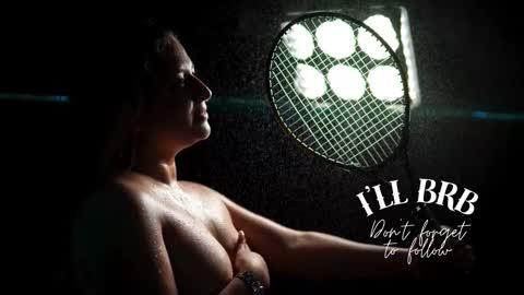 Amalia Im Back See you soon this January 7 at 10 pm Colombia time online show from 11-03-25, 09:48