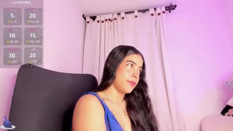 Amalia    real MIA  online show from 10-30-25, 06:26