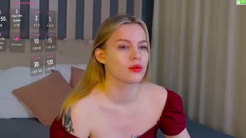 Snapshot of amaliabell chatting on 01-12-26, 01:05 Amalia online show from 01-12-26, 01:05