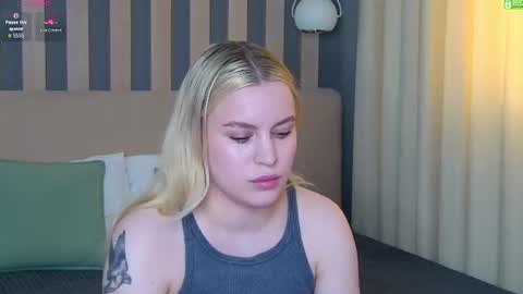 Snapshot of amaliabell chatting on 07-15-26, 01:49 Amalia online show from 07-15-26, 01:49