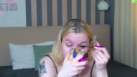 Snapshot of amaliabell chatting on 07-26-26, 01:07 Amalia online show from 07-26-26, 01:07