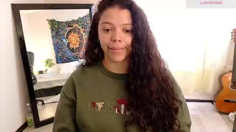Snapshot of amand1_sweet chatting on 06-30-26, 02:18 online show from 06-30-26, 02:18