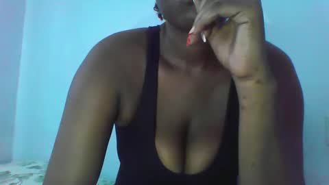 Snapshot of amanda1523 chatting on 10-09-25, 07:17 Lin online show from 10-09-25, 07:17