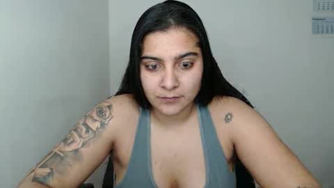 The queen of the biceps  online show from 03-10-25, 10:34