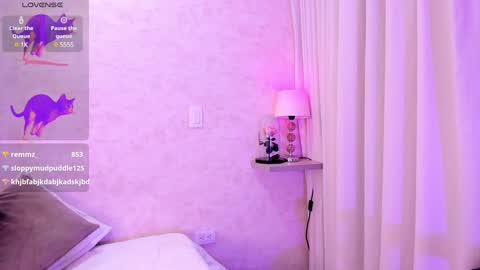 Snapshot of amanda_26 chatting on 01-13-25, 09:41 Luisa online show from 01-13-25, 09:41