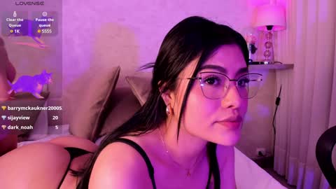 Snapshot of amanda_26 chatting on 01-29-25, 07:57 Luisa online show from 01-29-25, 07:57