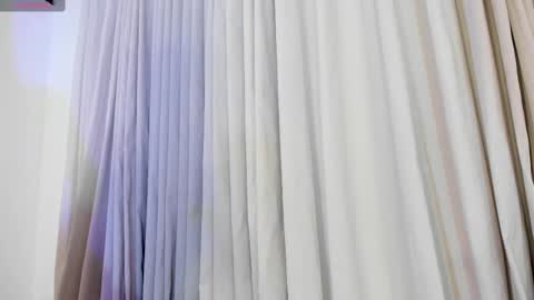 Snapshot of amanda_26 chatting on 02-22-25, 12:05 Luisa online show from 02-22-25, 12:05