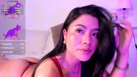 Snapshot of amanda_26 chatting on 03-06-25, 07:25 Luisa online show from 03-06-25, 07:25