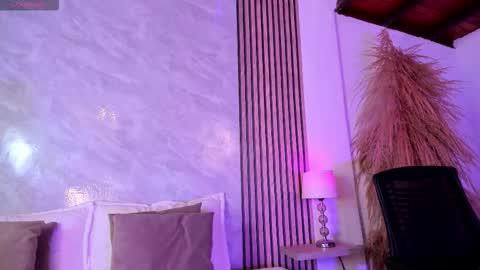 Snapshot of amanda_26 chatting on 09-28-25, 09:53 Luisa online show from 09-28-25, 09:53