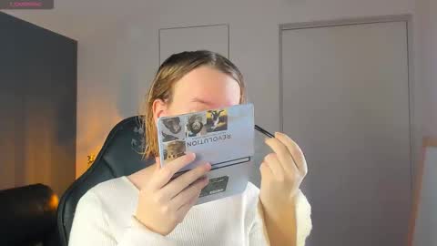 Hi im Amanda online show from 10-22-25, 09:53